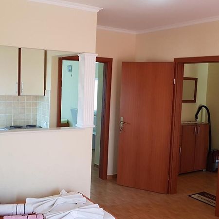 Apartments Belmare Ulcinj Exteriör bild