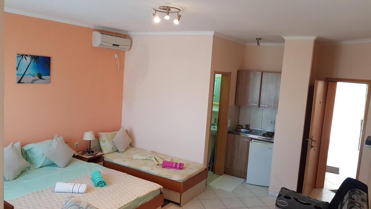 Apartments Belmare Ulcinj Exteriör bild