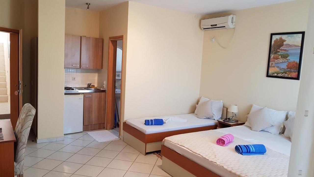 Apartments Belmare Ulcinj Exteriör bild