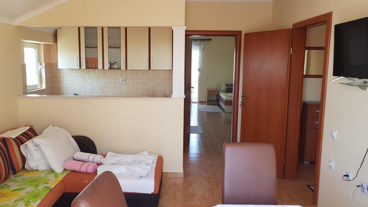 Apartments Belmare Ulcinj Exteriör bild
